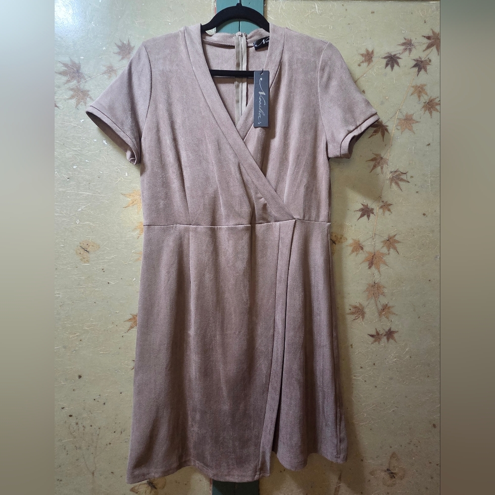 NWT Neesha Tan Faux Wrap Midi Dress Sz L